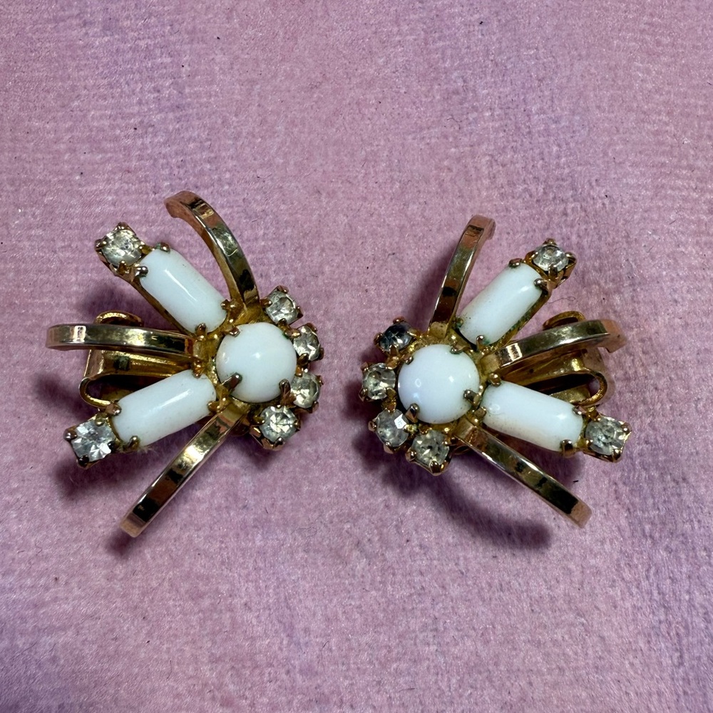 Vintage white milk glass clip earrings